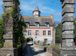 Unique holiday home in Cerfontaine with garden